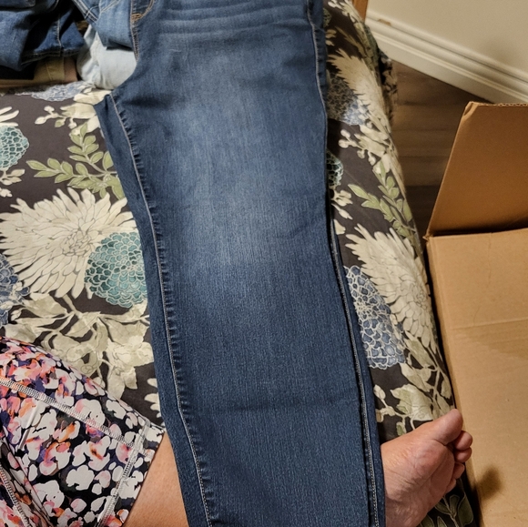 Jeans - Picture 2 of 2